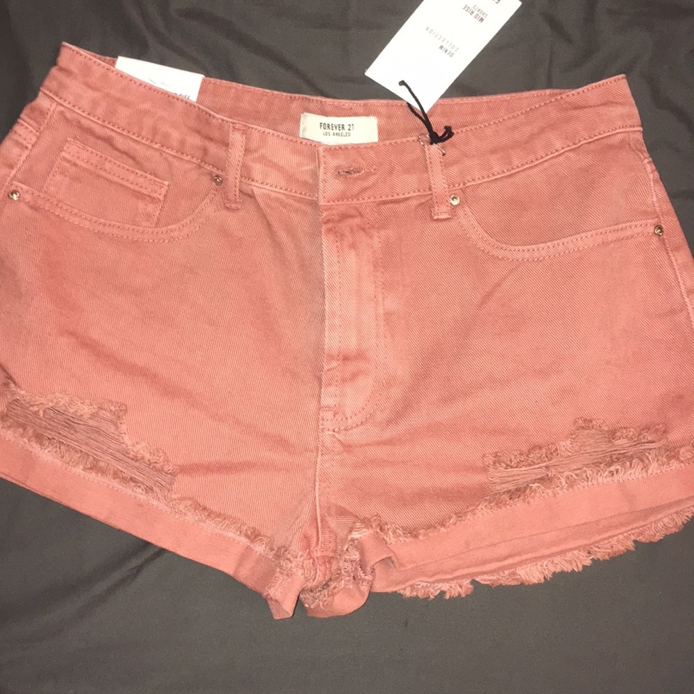 Mid waisted shorts